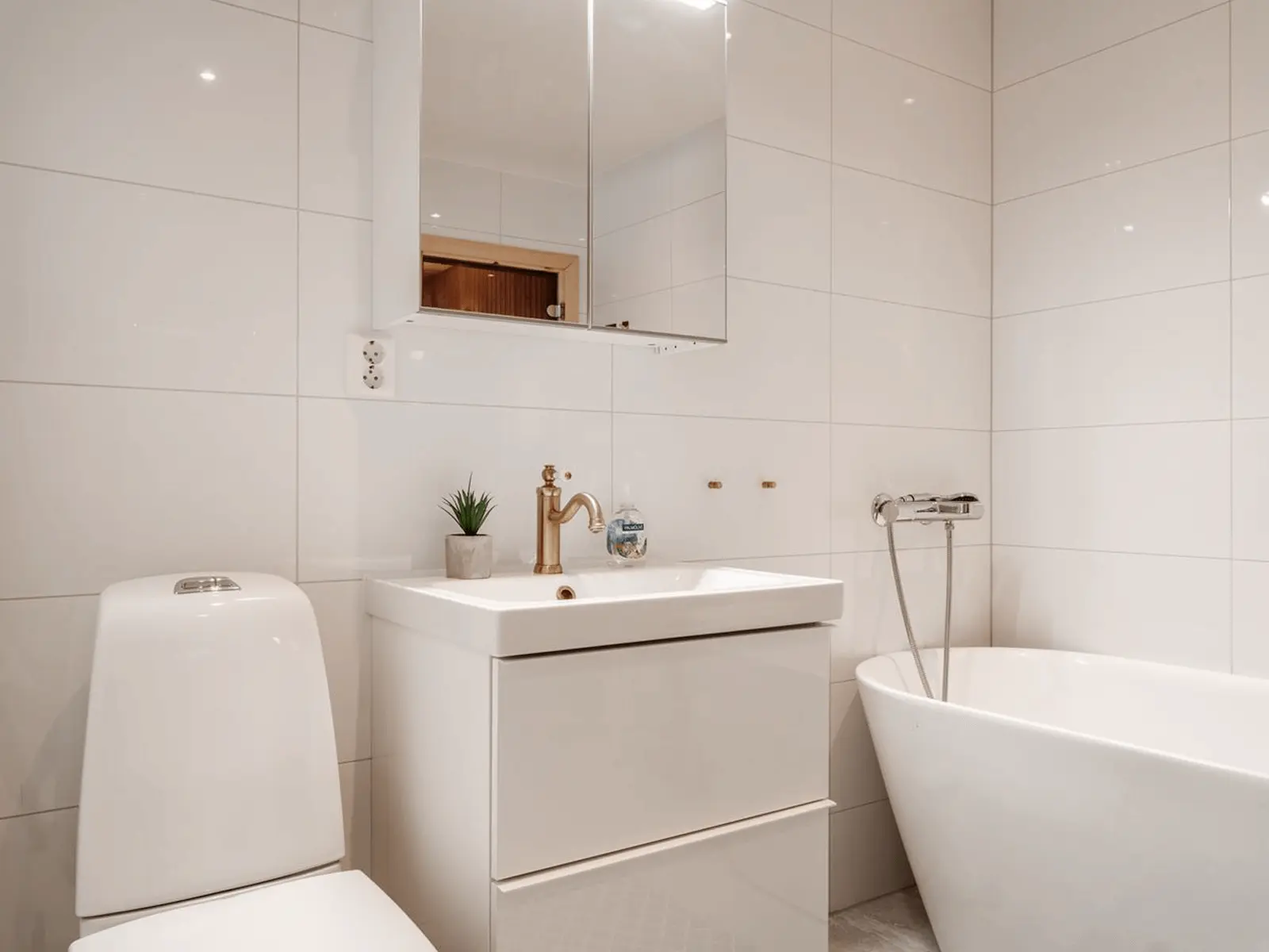 Badrumsrenovering i Stockholm – Bodo (2) Badrumsrenovering i Stockholm – Bodo (2)